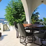 Villa Luxuriant Kyrenia *