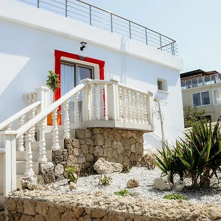 Luxuriant Kyrenia Villa Girne
