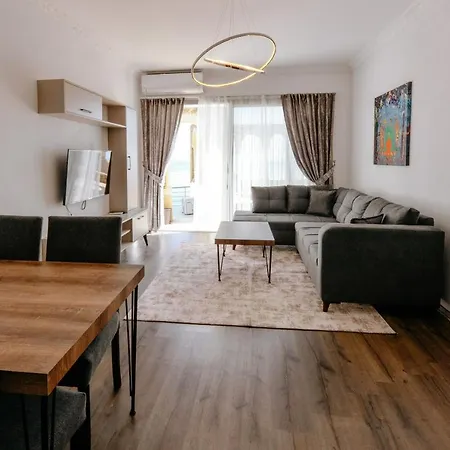 Luxuriant Kyrenia Villa Girne