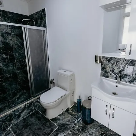 Luxuriant Kyrenia Villa Girne