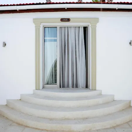 ヴィラ Luxuriant Kyrenia キレニア
