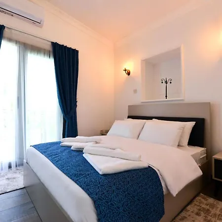 Luxuriant Kyrenia *