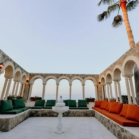 Villa Luxuriant Kyrenia *
