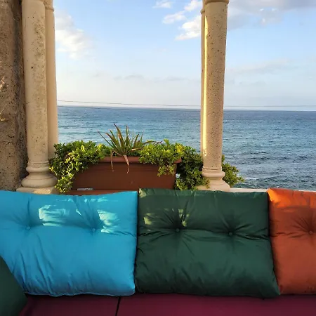 Luxuriant Kyrenia Villa *