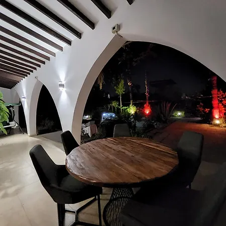 Luxuriant Kyrenia Villa *