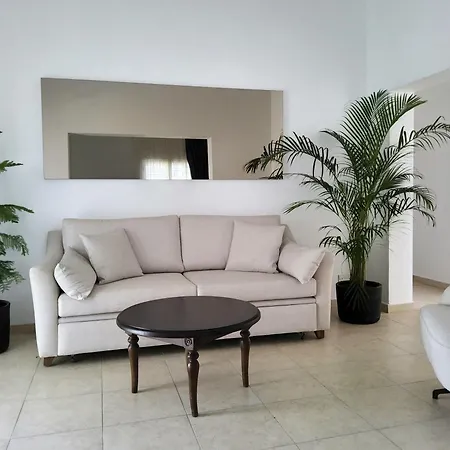 Luxuriant Kyrenia Villa *