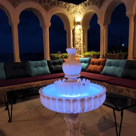 Villa Luxuriant Kyrenia *