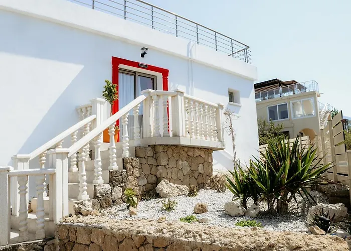 Luxuriant Kyrenia Villa Kyrenia (Northern Cyprus)