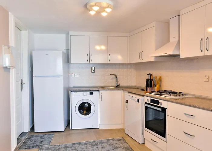 Luxuriant Kyrenia * Kyrenia (Northern Cyprus)