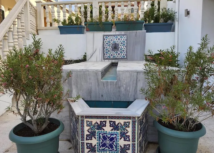 Luxuriant Kyrenia Villa *