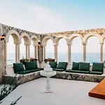 Luxuriant Kyrenia Villa *