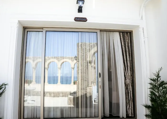 Luxuriant Kyrenia Вилла Кирения