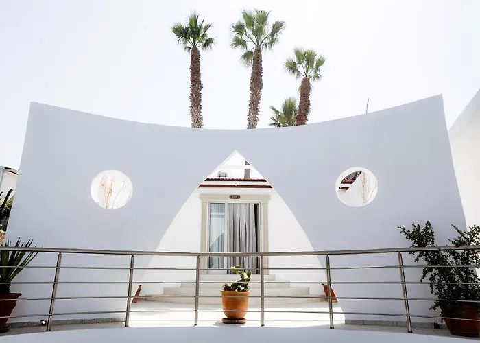 Luxuriant Kyrenia Кирения