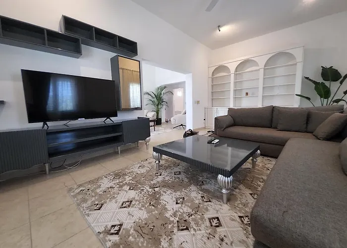 Luxuriant Kyrenia * Кирения